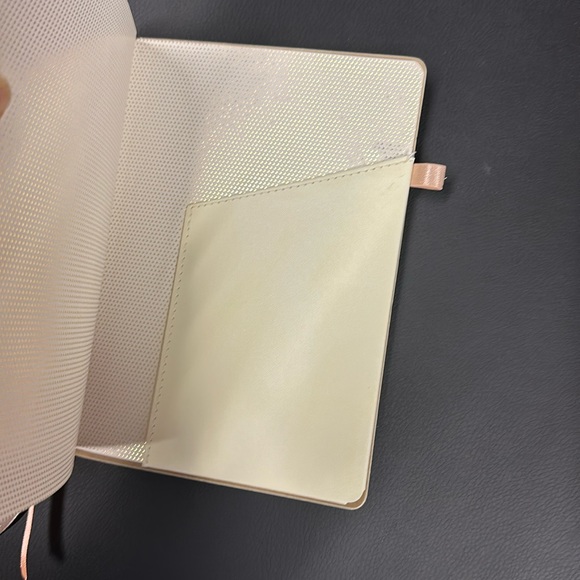 Brand new Paper Source 2024 Planner - Picture 4 of 6